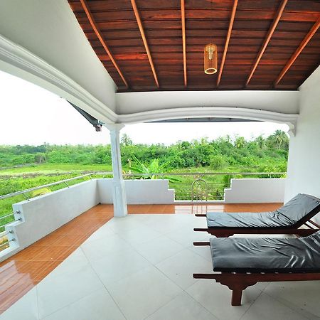 Falcon Villa อินดูรูวา ภายนอก รูปภาพ