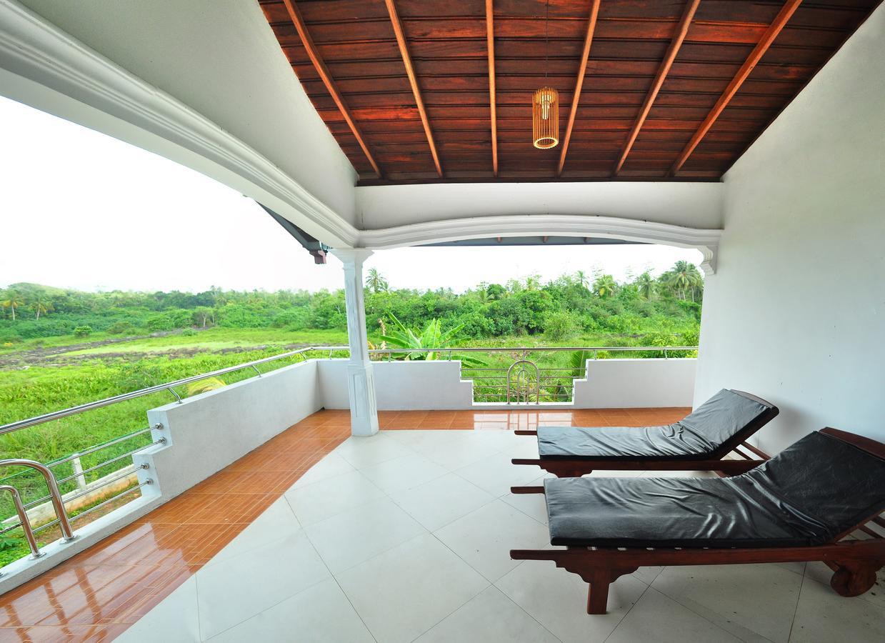 Falcon Villa อินดูรูวา ภายนอก รูปภาพ
