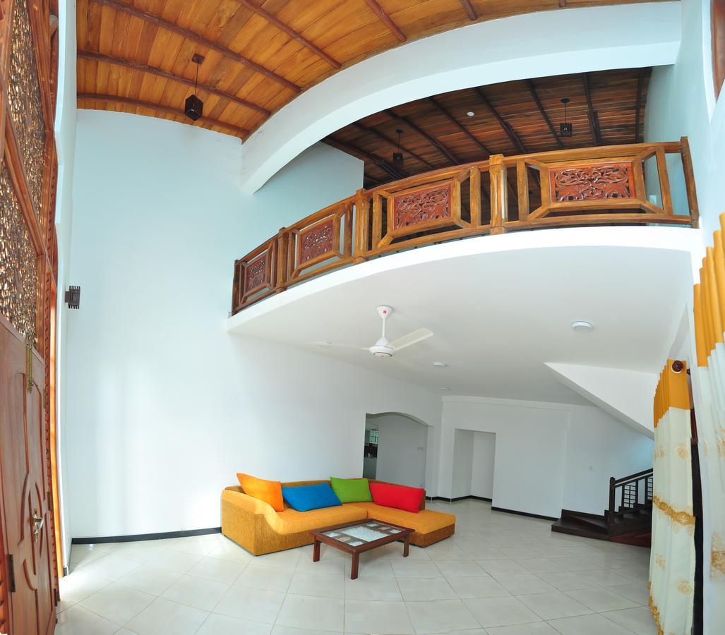 Falcon Villa อินดูรูวา ภายนอก รูปภาพ